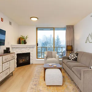 Renovated 1bed-1bath In Village With Pool, Hot Tub, And Sauna Whistler