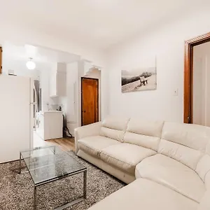 One Bedroom With Balcony - 2159-03 Montreal
