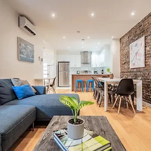 Ideal Group In Charming Le Plateau Near Metro Montreal