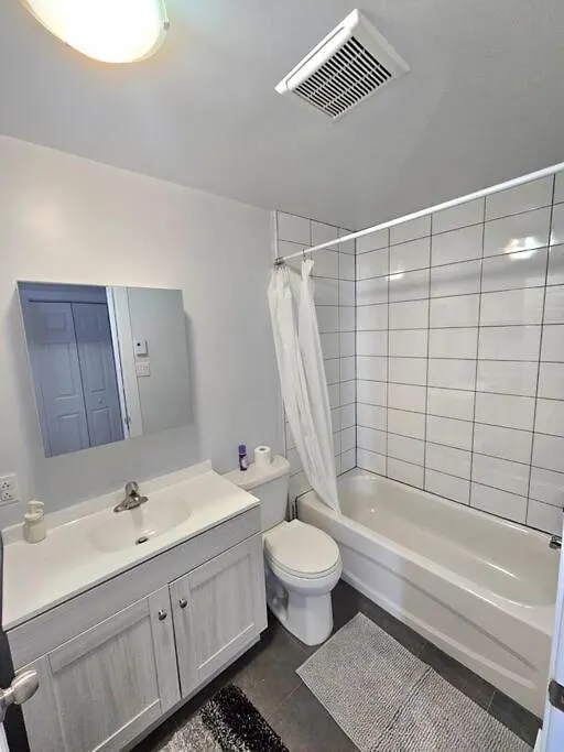 Apartment Spacieux Appartement De 3 Chambres Downtown Montreal Canada