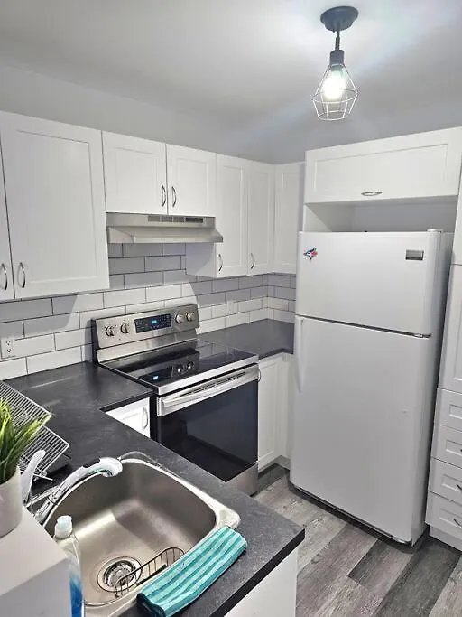 Apartment Spacieux Appartement De 3 Chambres Downtown Montreal